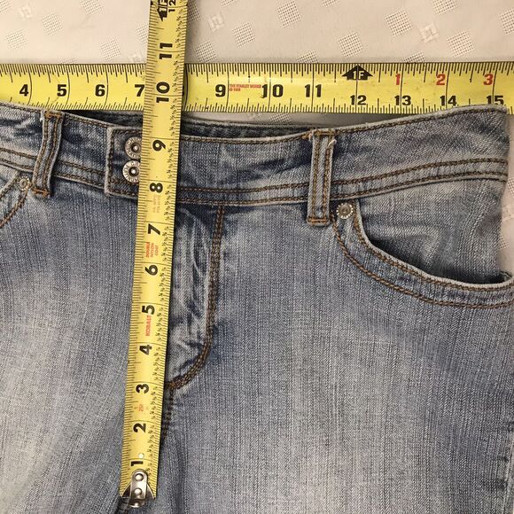 Chicos Capri Jeans Womens 1 Cuffed Faded Blue Denim 30X19.5 Modern Mid-Rise - Picture 7 of 9